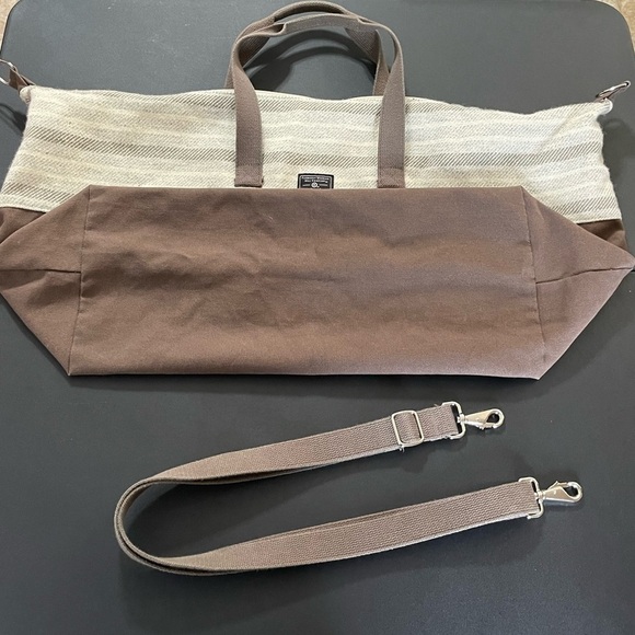 Faribault Woolen Mill Company Duffle Weekender Bag Olive Cream - Picture 4 of 8